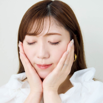 肌にのせた瞬間、心地よくなじみます！