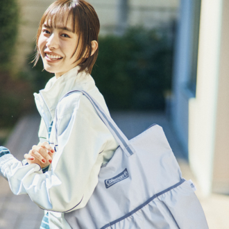 4月7日発売！【インレッド5月号】の【コールマン付録】は、3つの外ポケットが便利！内側アルミシートの撥水加工バッグ