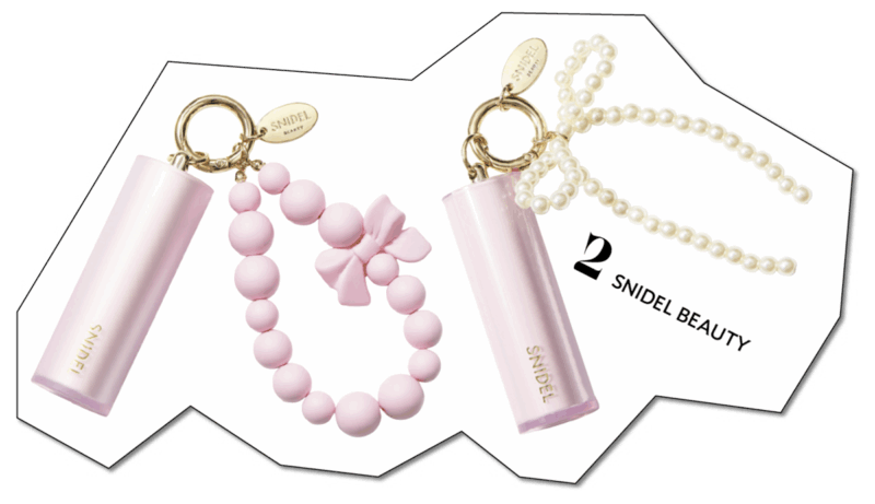 2.（右）唇にツヤと彩りを溶け込ませるなめらかな塗り心地。ルージュ クチュール￥3,520、（左）エアリーな質感で唇に溶け込むレアマットルージュ。ルージュ クチュール マット￥3,520、チャーム 各￥1,320（すべてスナイデル ビューティ）