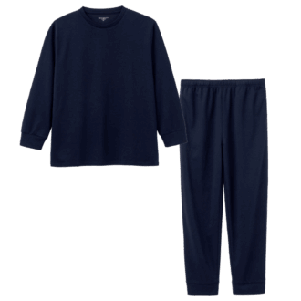 長袖クルーネック＋ロングパンツ ブラック￥9,900（すべてリカバリープロラボ／宝島チャンネル）