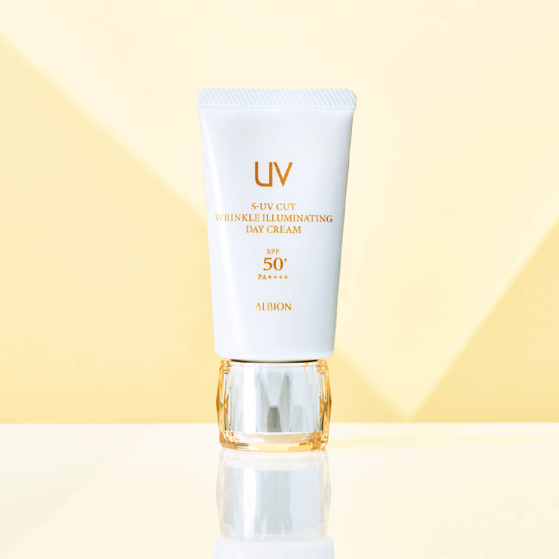 アルビオン S–UV カット リンクル イルミネイティング デイクリーム［医薬部外品］SPF50+・PA++++UV耐水性★ 50g ￥11,000（アルビオン）