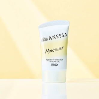 アネッサ パーフェクトUV スキンケアジェルNBSPF50+・PA++++ UV耐水性★★ 40g ￥1,496〈編集部調べ〉（資生堂）