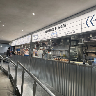 ネオナイスバーガー横浜ハンマーヘッド店