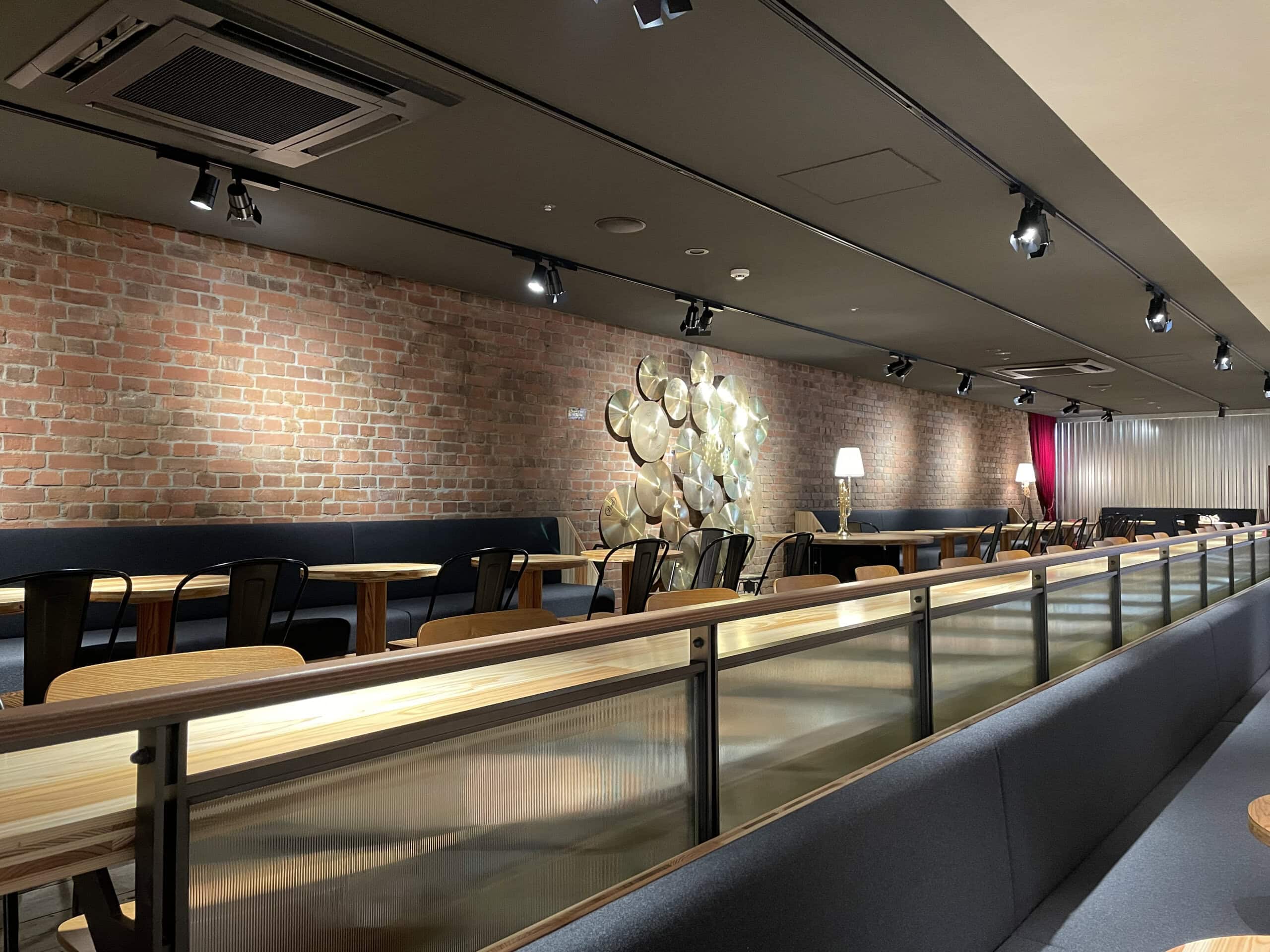 横浜ハンマーヘッド店のイートインスペース