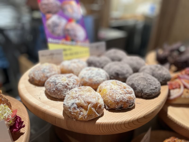 『生ナポリドーナツ』（270円）、『生ナポリドーナツカカオ』（291円）