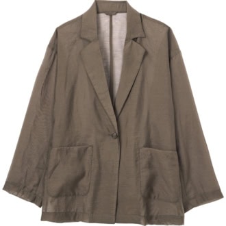ルーズなシルエットでラフに纏える。¥7,590(ビームス ハート/ビームス ハートららぽーとTOKYO-BAY店)