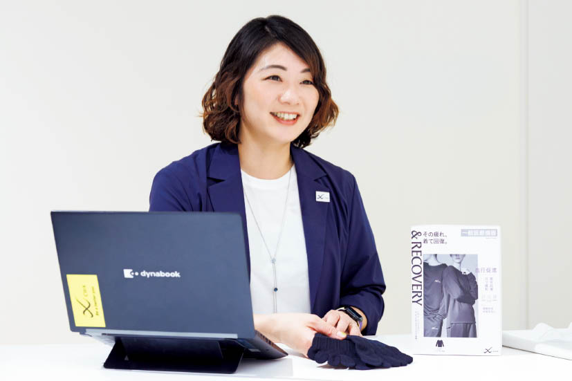 お仕事中の丹松由美子さん