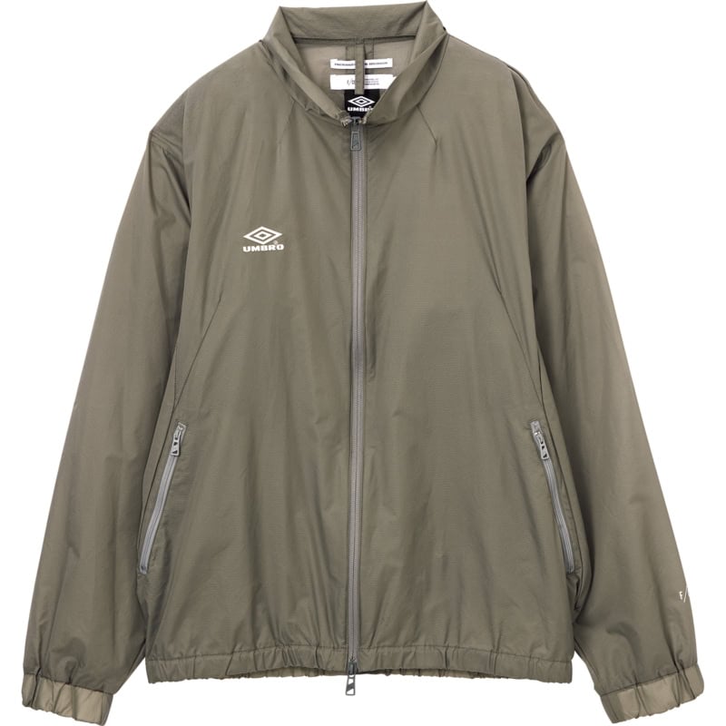 【F/CE. × UMBRO】アール・ヌーヴォー建築から着想を得たトラックジャケット。軽量で通気性が高く、速乾性にも優れる。¥49,500(エフシーイー® × アンブロ/エフシーイーフラッグシップストア)