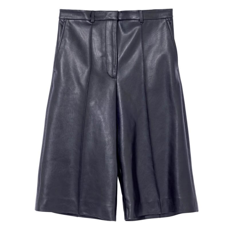 パンツ¥169,400(ステラ マッカートニー/ステラ マッカートニー ジャパン)