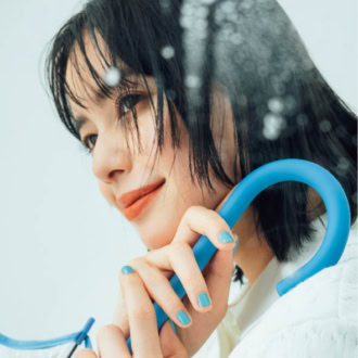 雨の日でも手元を見るたびときめく！大人の夏を彩る「即買い必至の新作ネイル」5選