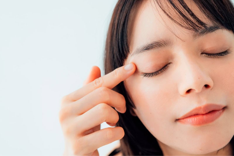 【Eye】目元は単色を重ね塗り!汚く崩れず深みが出る