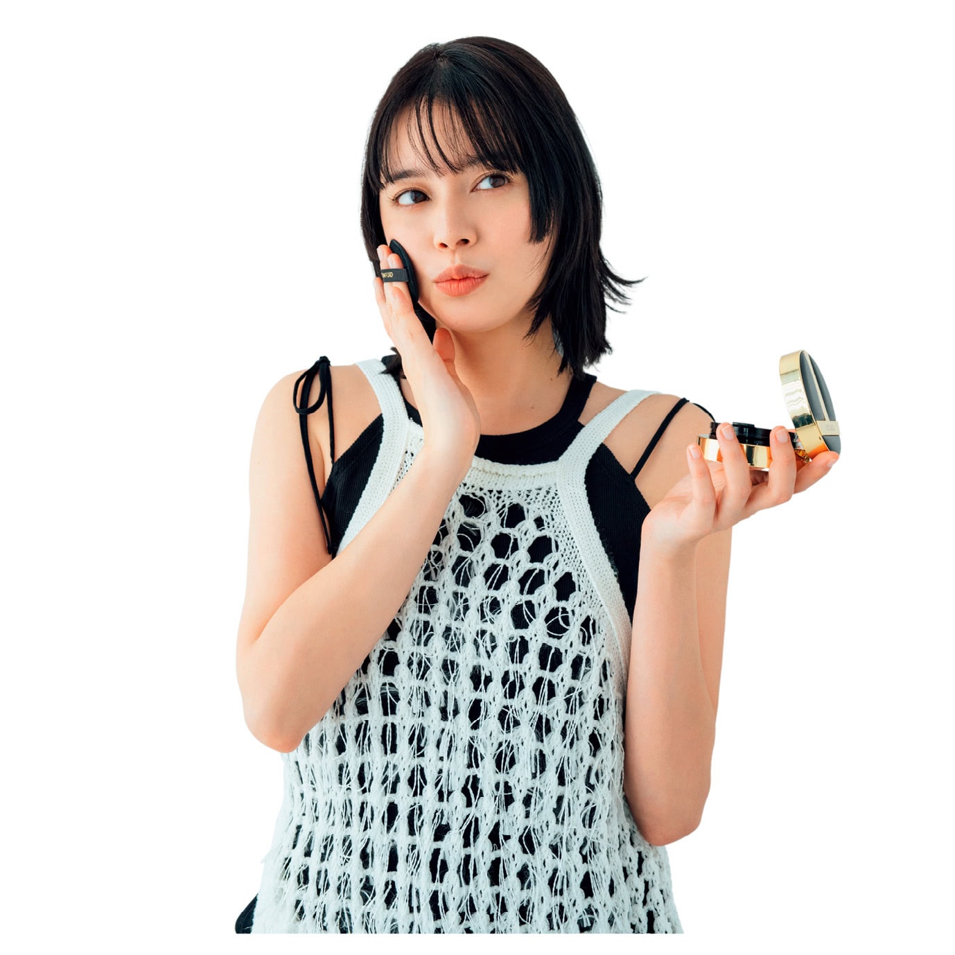 大人の1分メイク直し術　モデル＝岸本セシル
