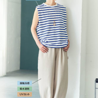 Tシャツ¥1,089、パンツ¥2,189（ともにシーズン リーズン バイ リン アンド レッド）、ネックレス、靴（参考商品／すべてしまむら）