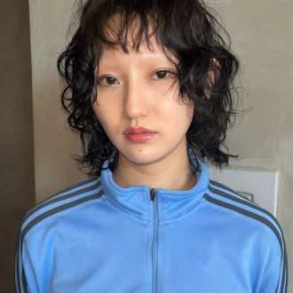 30代の印象チェンジに！「ボブウルフパーマ」で叶える、カッコ可愛い洒落ヘア