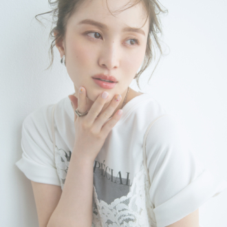 百田夏菜子さんが実践!甘さをほんのり引き締めた微糖顔 1