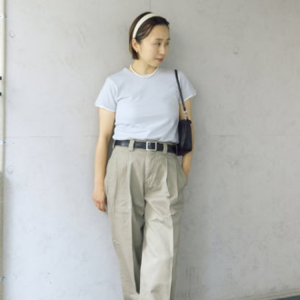 【30代スナップ】無印良品の「リネン混T」は2枚重ねて着る！おしゃれな人がやってる高見えレイヤード術
