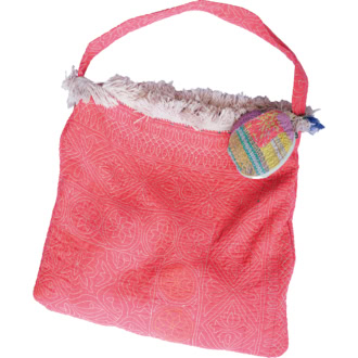 InRed Icons 八木下 泉さんのmy Bag。PURのバッグ。