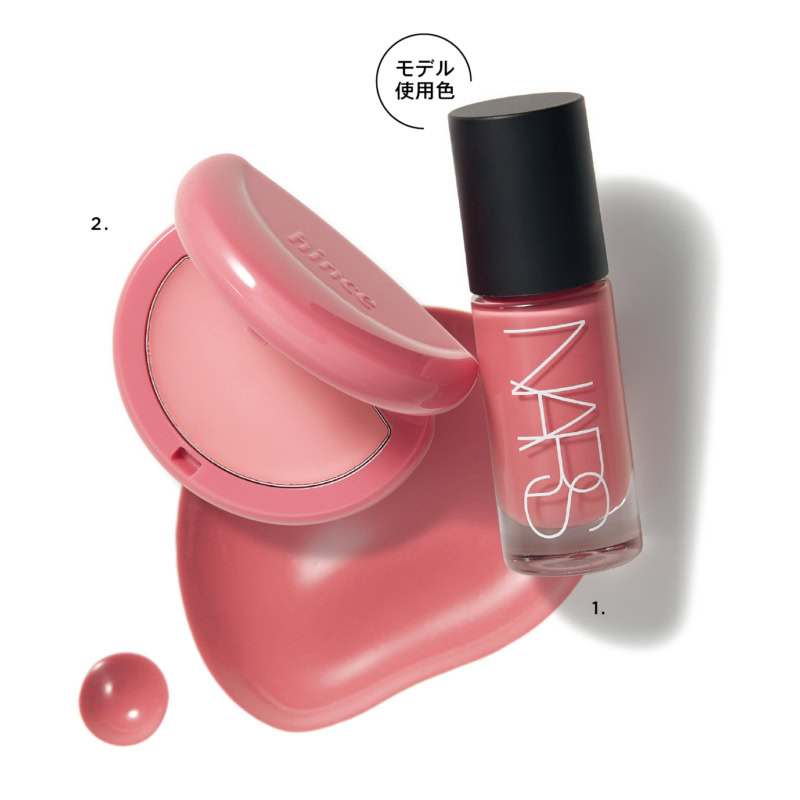 1.インセイシャブル リキッドブラッシュ 05919 （NARS JAPAN）　2.ハーフムーンチーク 04（hince）