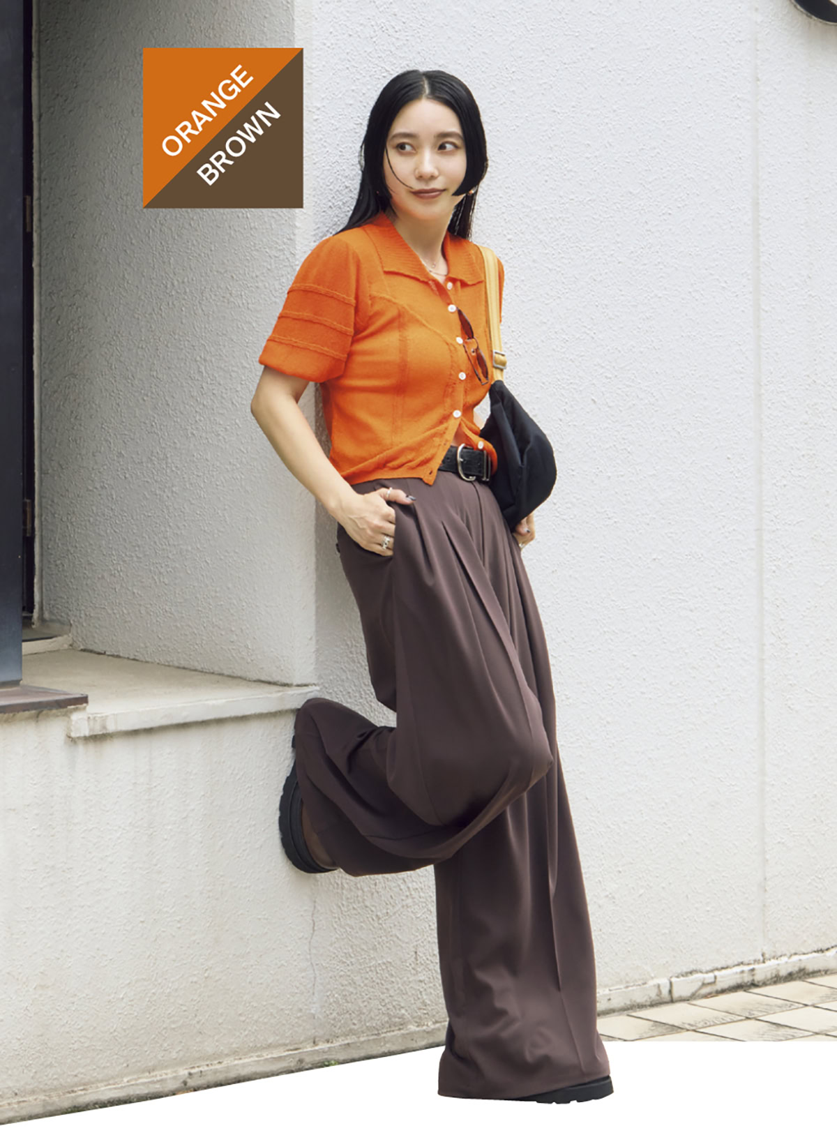 トップス¥17,600、パンツ¥20,350（ともにアメリ／アメリヴィンテージ）