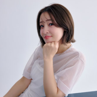大沢あかねさん,本気で惚れた「透明感ケア」化粧水3選！愛用コスメで叶えるツヤ美肌