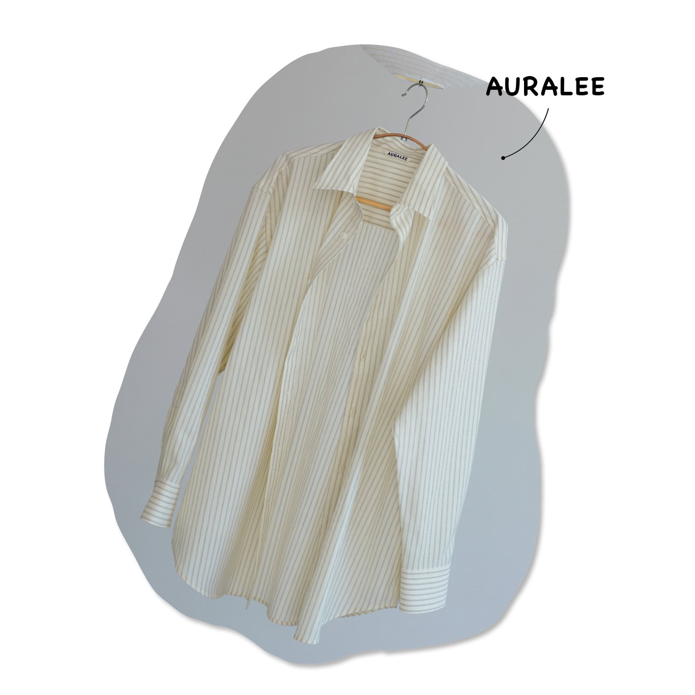 かっちり見えしすぎる気がして一歩引いていたシャツですが、『AURALEE』でついに出会ってしまいました！