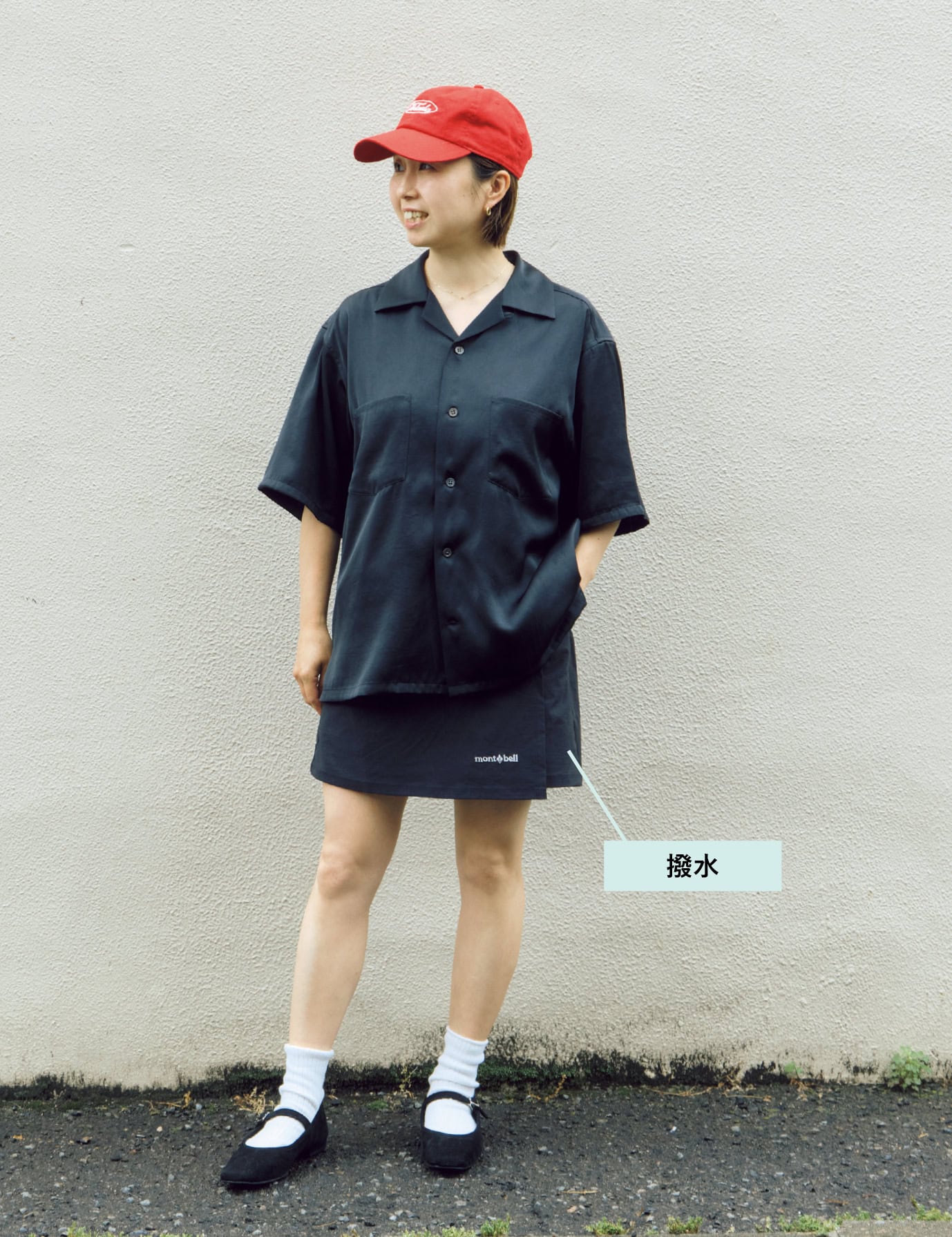 サテンシャツ¥27,500、パックソックス¥6,930、シューズ¥29,920 、キャップ¥7,920（すべてオブラダ／シンチ）