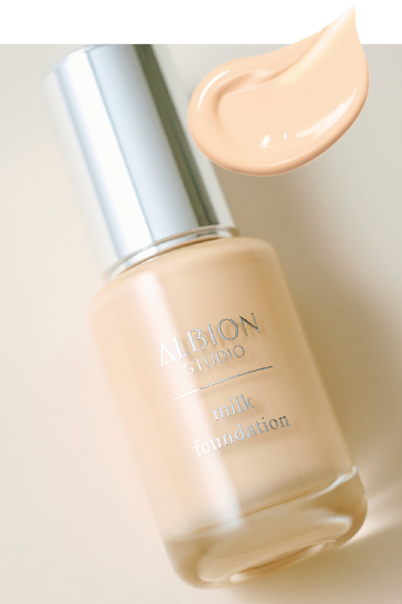 アルビオン スタジオ ミルク ファンデーション SPF29・PA+++ UV耐水性★ 全8色 各30mL ￥7,150（アルビオン）