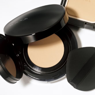 ケイト ジュレリープクッション ファンデーション SPF50+・PA++++ 全4色 各10g ￥2,970〈編集部調べ〉（カネボウ化粧品・10／24一部店舗・WEBにて発売）