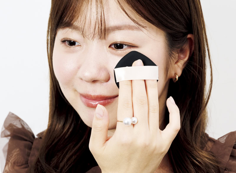 高い位置は重ね塗りすると、よりツヤ感が際立つ仕上がりに。