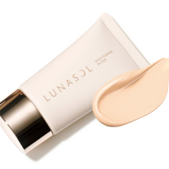 ルナソル スキンフュージングフィルター SPF23・PA++ 全5色 各30g ￥6,930（カネボウ化粧品）