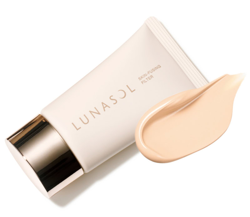 ルナソル スキンフュージングフィルター SPF23・PA++ 全5色 各30g ￥6,930（カネボウ化粧品）