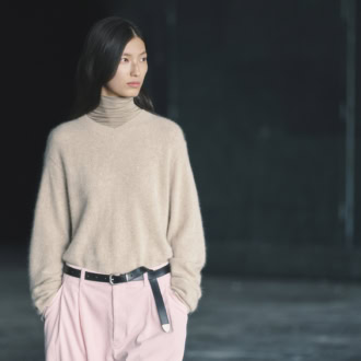コーデュロイボリュームパンツ￥4,990
