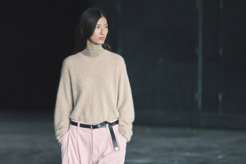 コーデュロイボリュームパンツ¥4,990