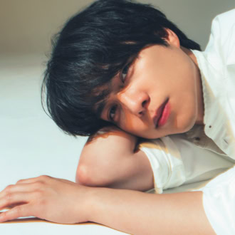 重岡大毅、生成AIには関西弁で感謝！？「いつか逆襲されたら怖いから（笑）」主演映画インタビューで見せた意外な素顔